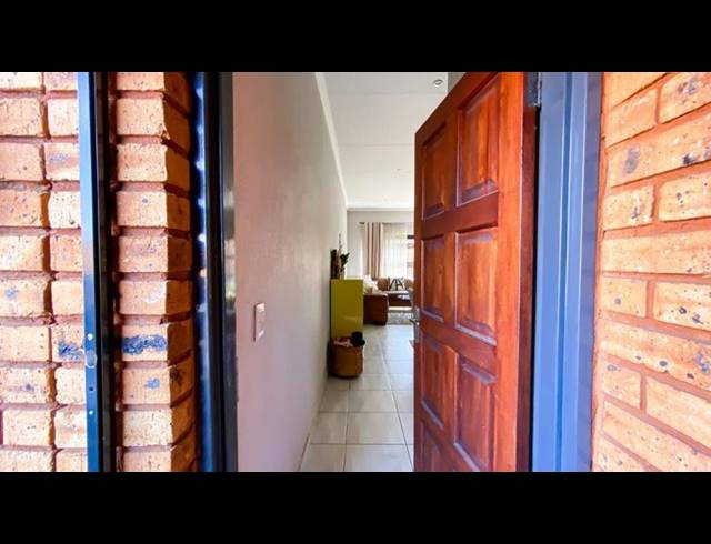 2 BEDROOM HOUSE FOR SALE IN ALBEMARLE